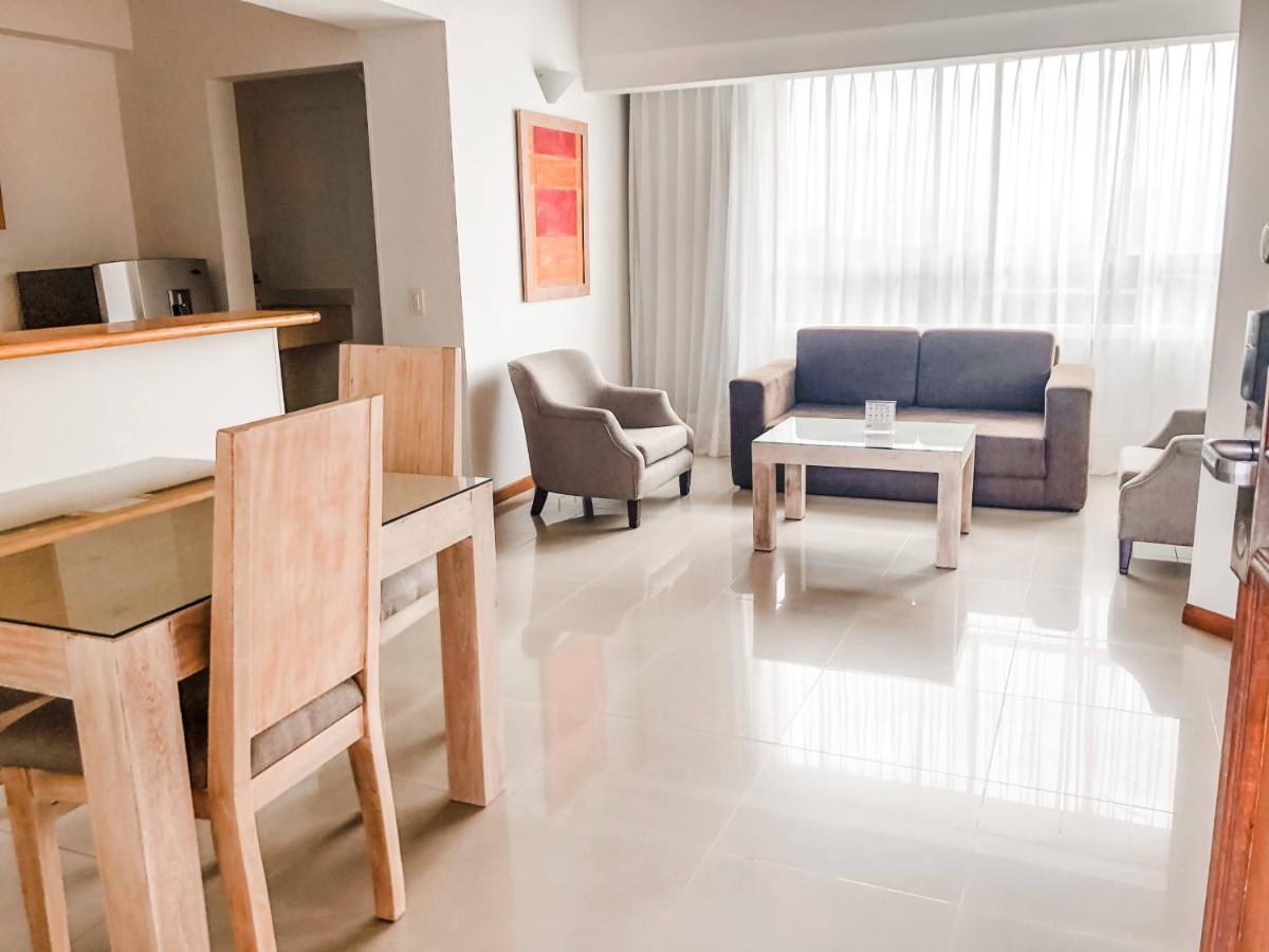 Portal Del Rodeo Apartahotel Medellín Esterno foto