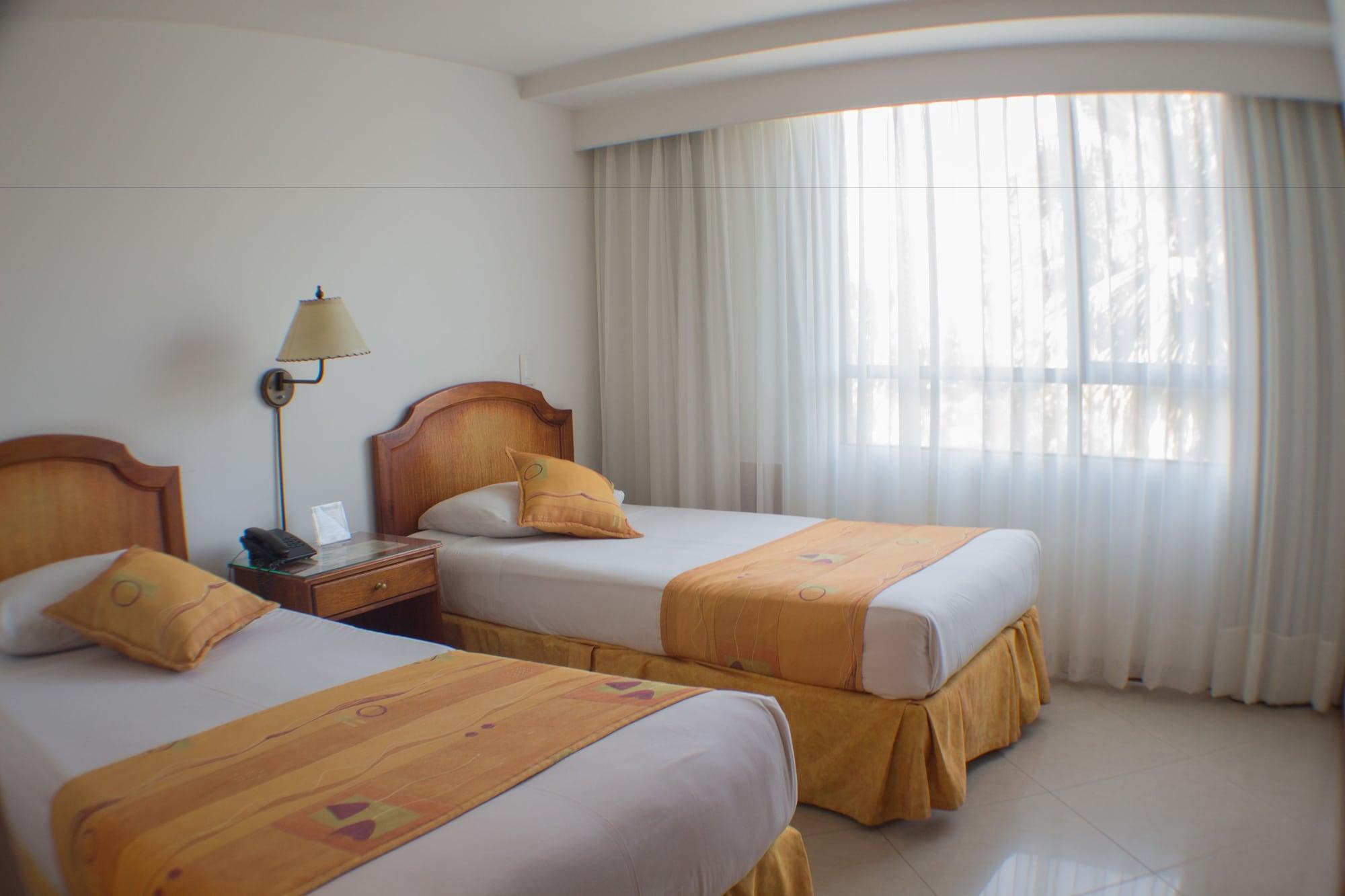 Portal Del Rodeo Apartahotel Medellín Esterno foto