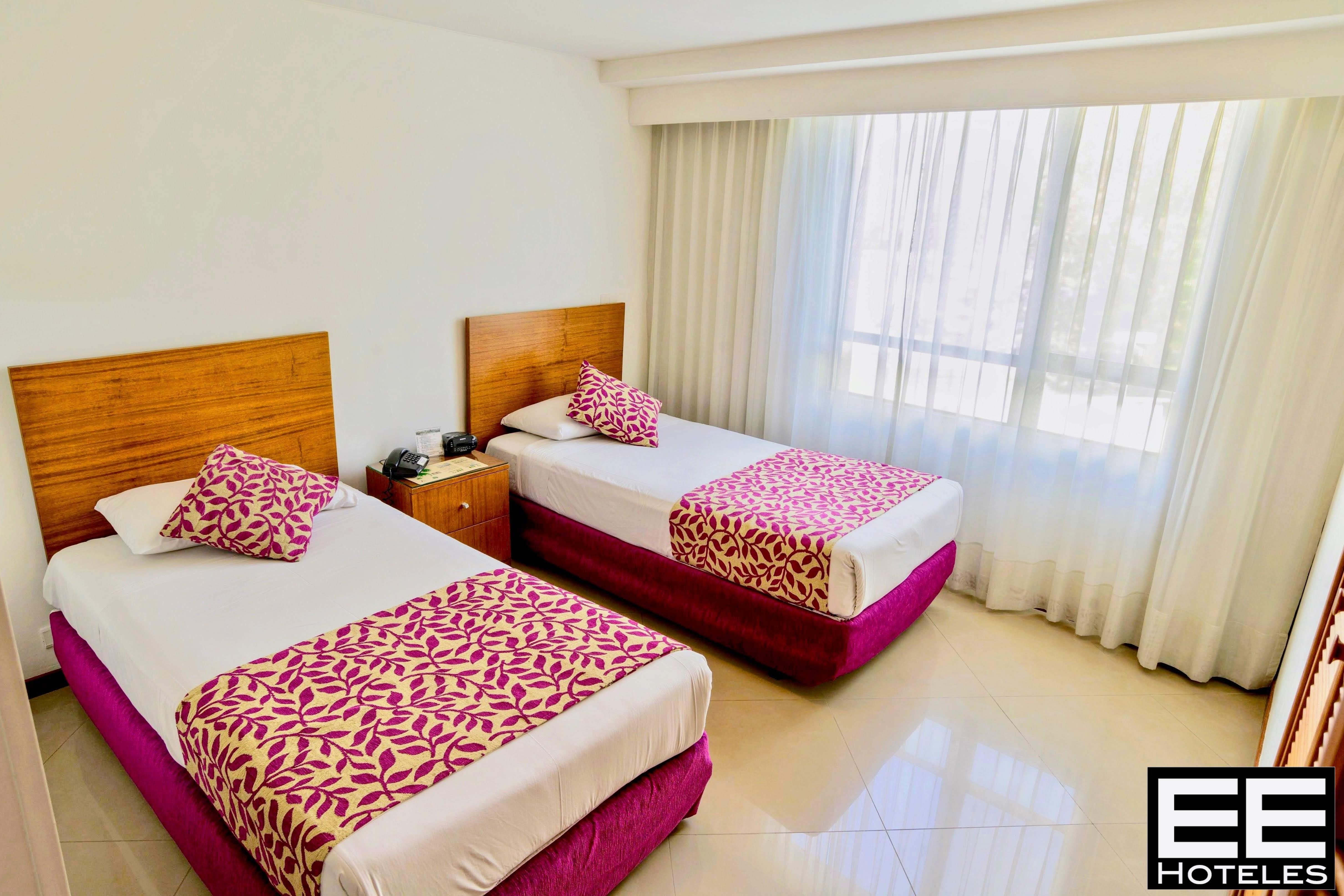 Portal Del Rodeo Apartahotel Medellín Esterno foto