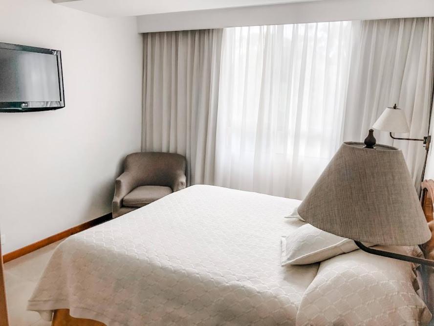 Portal Del Rodeo Apartahotel Medellín Esterno foto