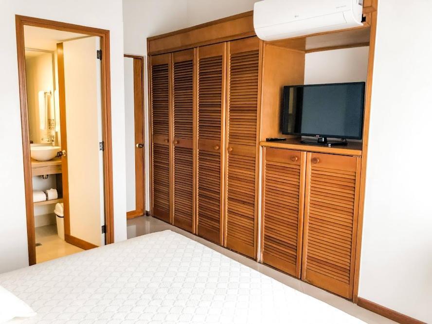 Portal Del Rodeo Apartahotel Medellín Esterno foto