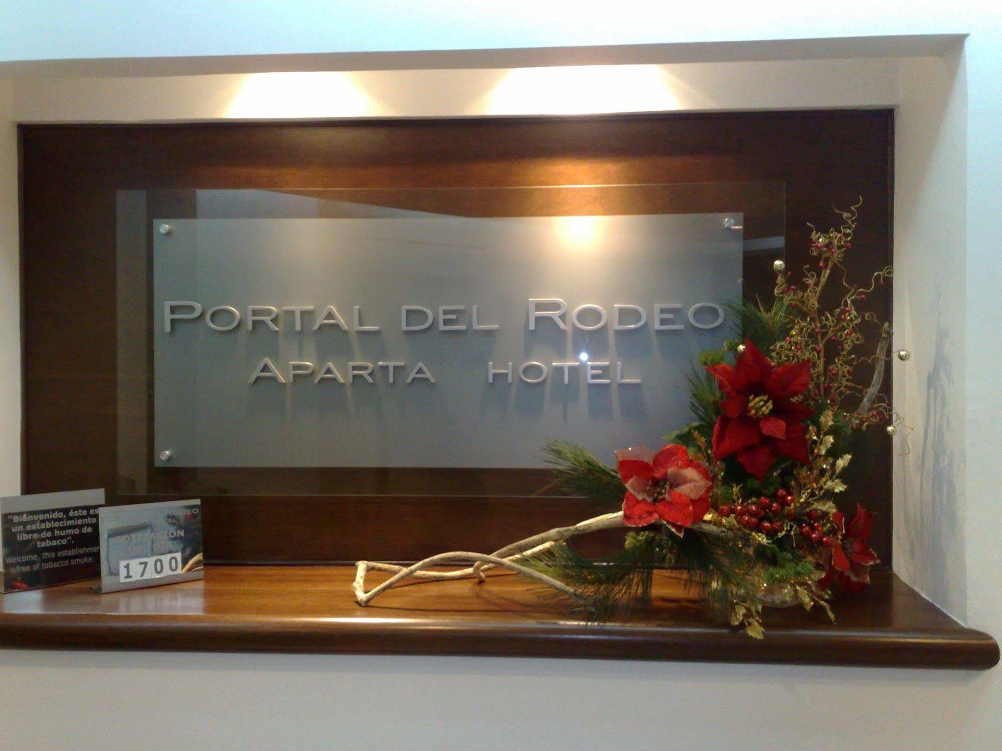 Portal Del Rodeo Apartahotel Medellín Esterno foto