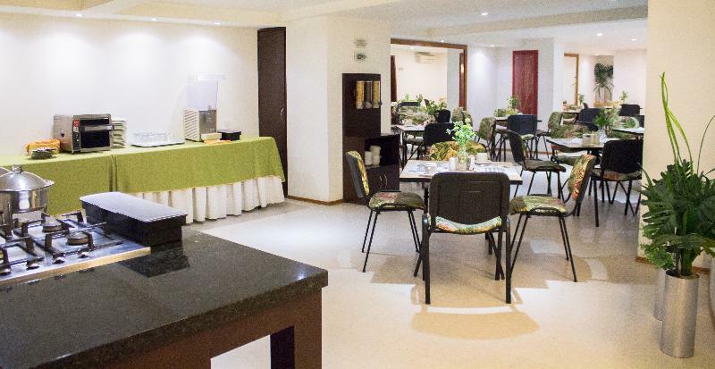 Portal Del Rodeo Apartahotel Medellín Esterno foto